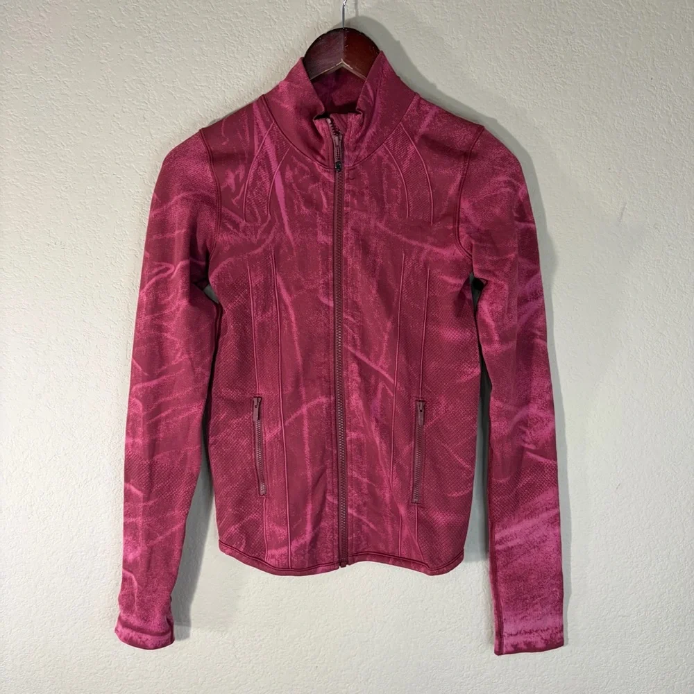Lululemon‎ Womens Sz 4 Ebb to Street Define Jacket Chianti Red Outdoor Gym Comfy